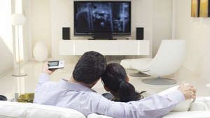 Auch kleine Fernseher sind immer noch beliebt und haben alles an Technik integriert, was man braucht.