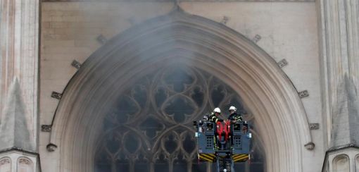 Großbrand in Kathedrale von Nantes – Ermittlungen wegen Brandstiftung