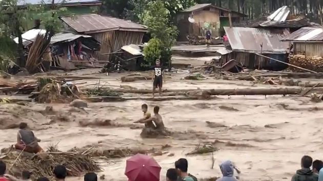 Tropensturm "Tembin" auf den Philippinen