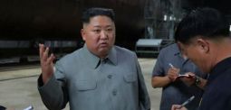 Machthaber Kim inspiziert neues U-Boot